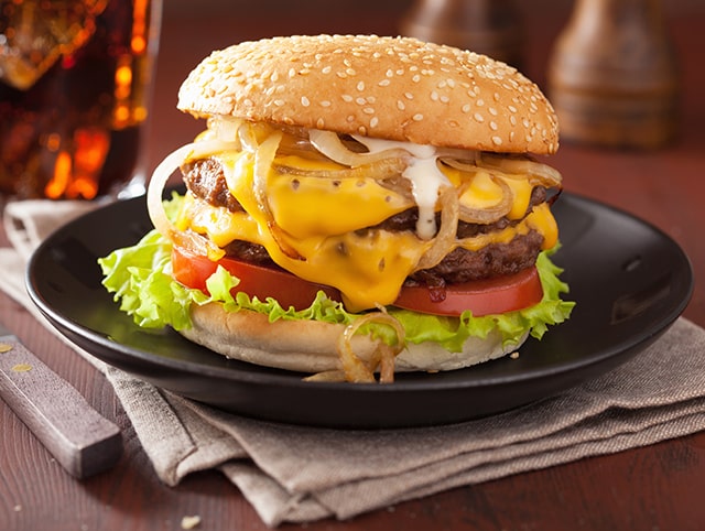 Cheeseburger - Birbirinden Lezzetli Hamburger Tarifleri
