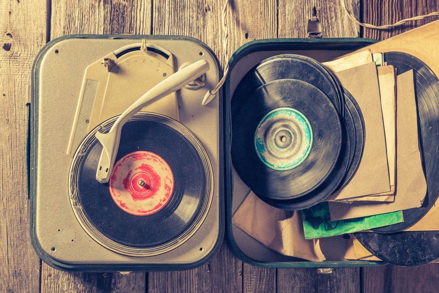 Retro Müzik: Nostalji Rüzgarı